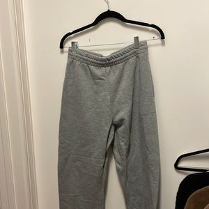 SIZE MEDIUM FRUIT OF THE LOOM SWEATS. most comfy pair of sweats i own…